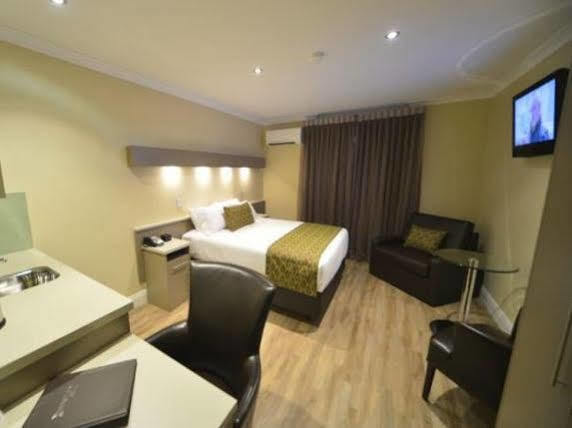Bentley Motel Perth Exteriör bild